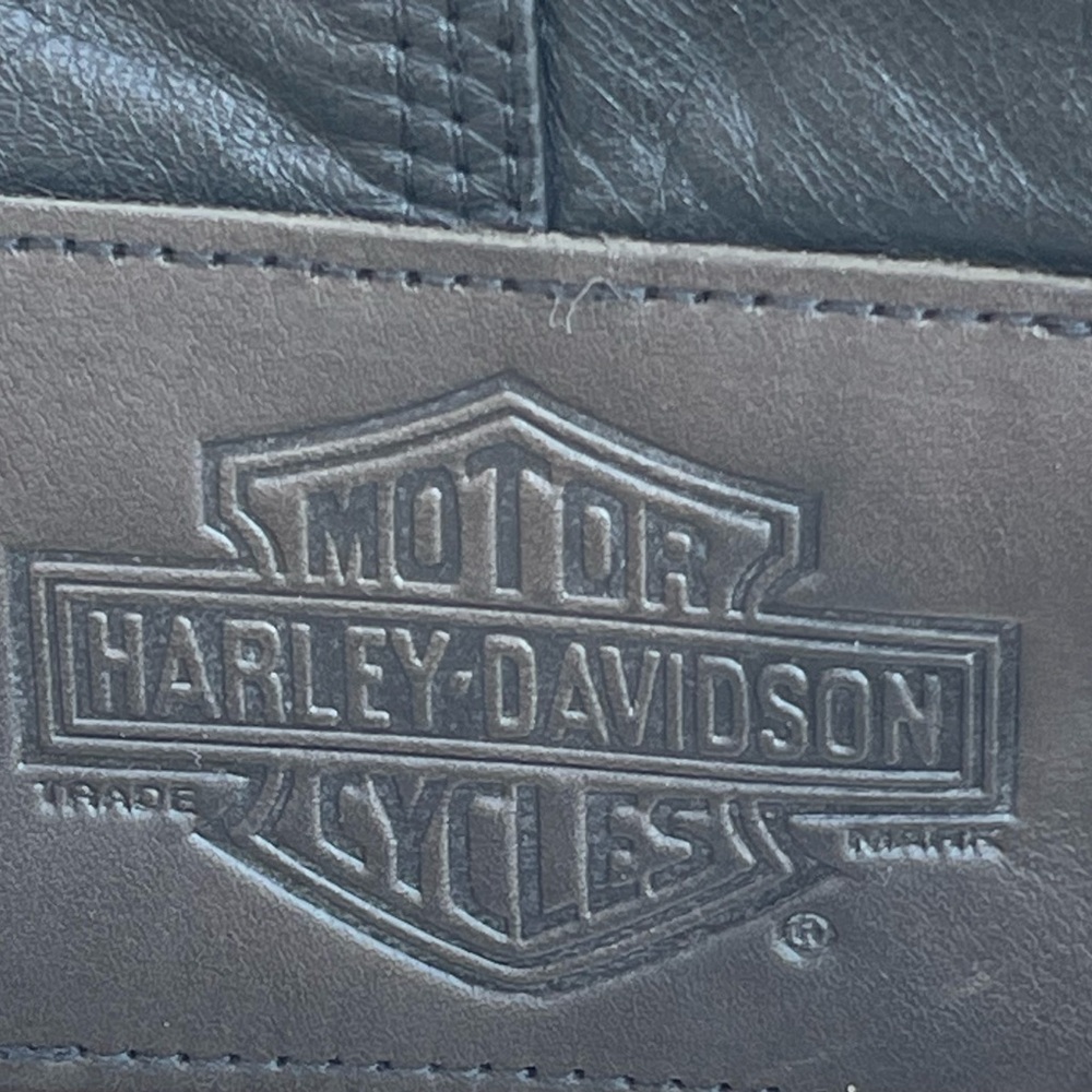 Harley-Davidson Women's Black Leather Zip Front Vest with Embroidered Logo - Picture 5 of 10